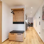 Haus Tauernblick 2 *